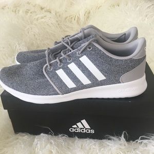 SHOULD I SELL? NEW IN BOX Adidas Cloudfoam QTRacer